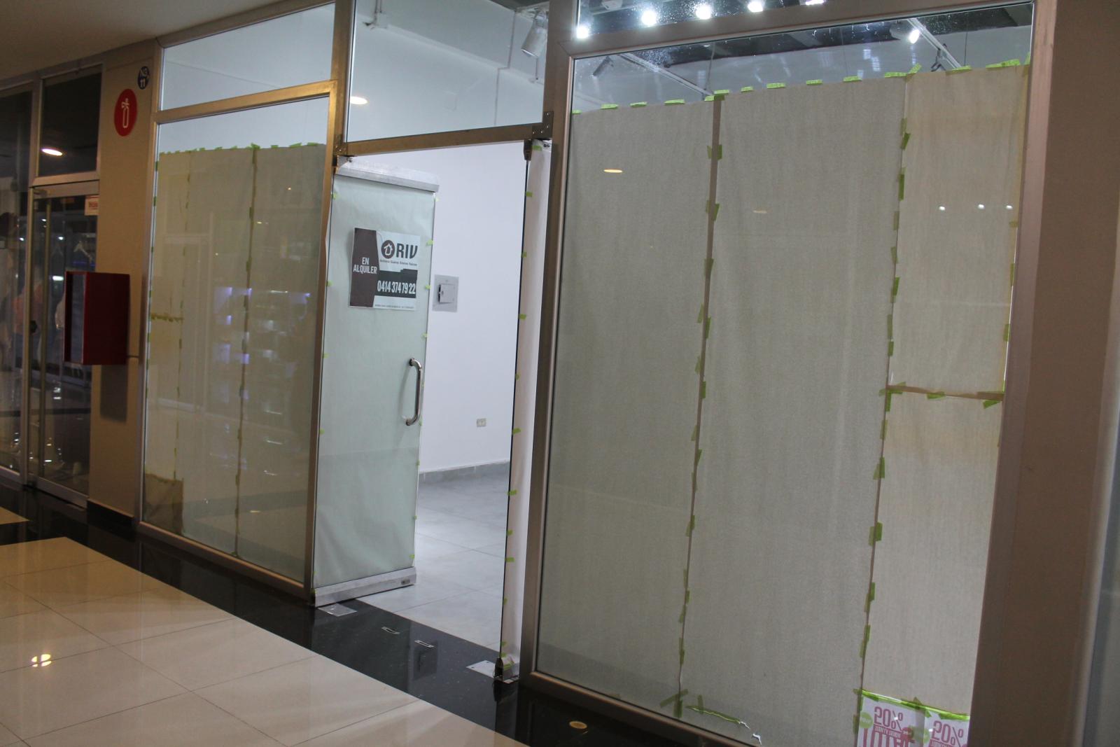 Local En Alquiler - C.C Rodeo Plaza - Mérida - Estado Mérida